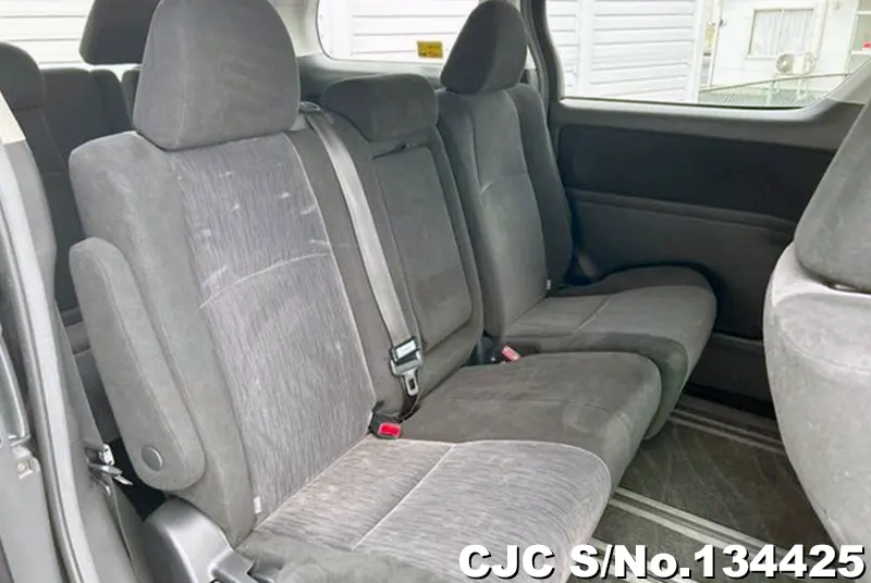 2013 Toyota / Vellfire Stock No. 134425