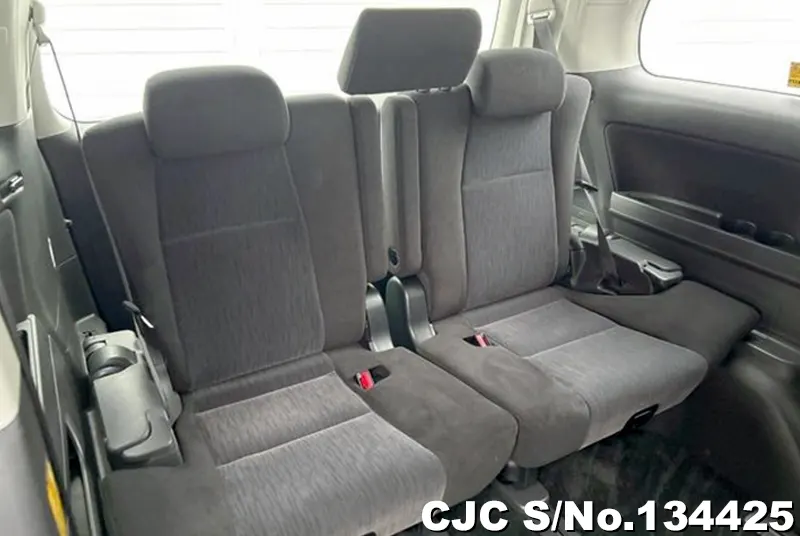 2013 Toyota / Vellfire Stock No. 134425