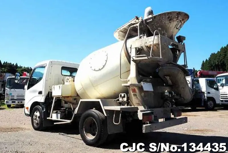 2016 Hino / Dutro Stock No. 134435