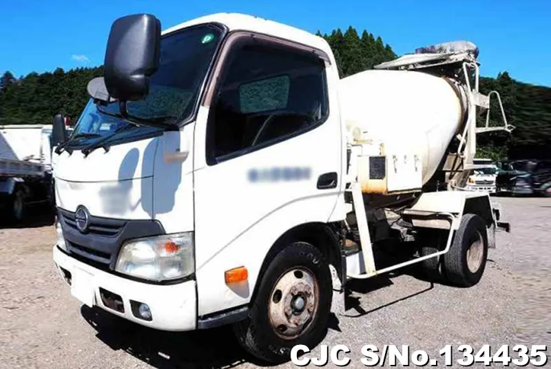 2016 Hino / Dutro Stock No. 134435