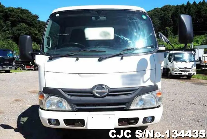 2016 Hino / Dutro Stock No. 134435