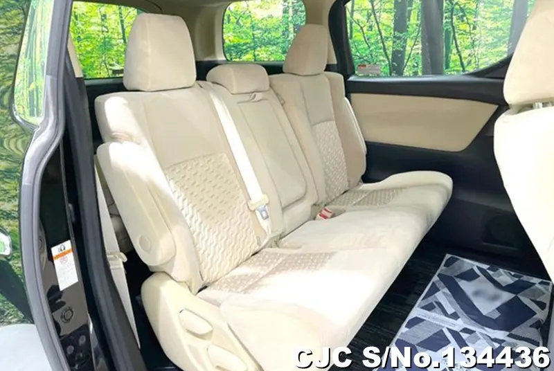 2015 Toyota / Vellfire Stock No. 134436