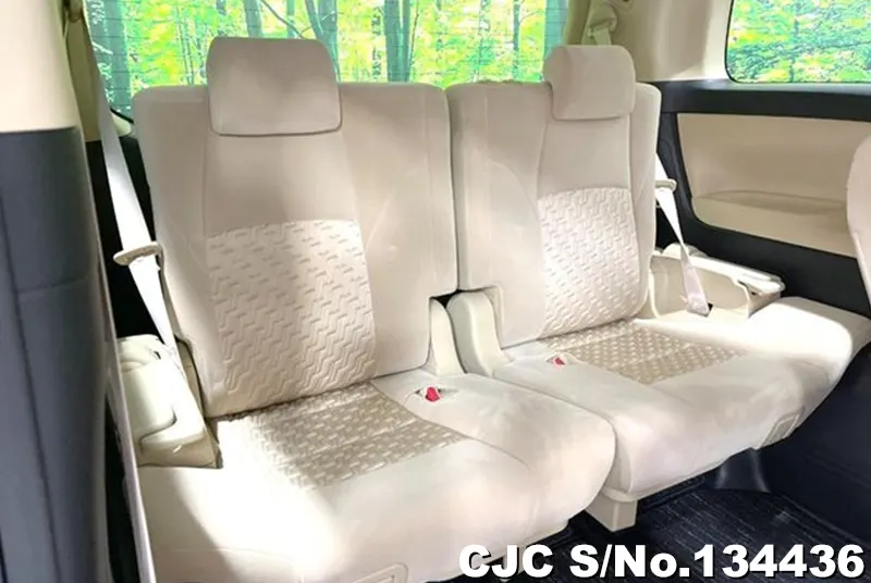 2015 Toyota / Vellfire Stock No. 134436