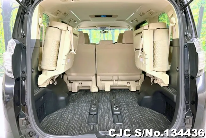 2015 Toyota / Vellfire Stock No. 134436