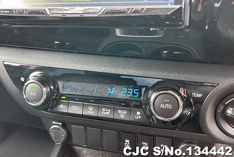 2018 Toyota / Hilux Stock No. 134442