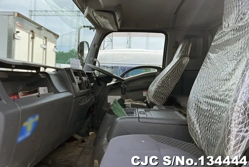 2011 Isuzu / Forward Stock No. 134444