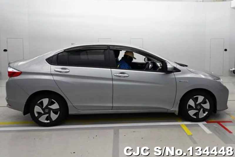 2017 Honda / Grace Stock No. 134448