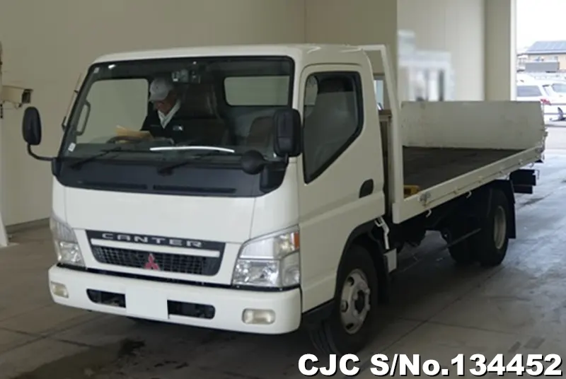 2004 Mitsubishi / Canter Stock No. 134452