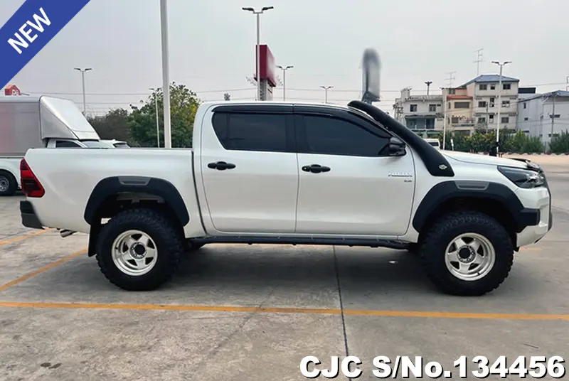 2022 Toyota / Hilux / Revo Rocco Stock No. 134456