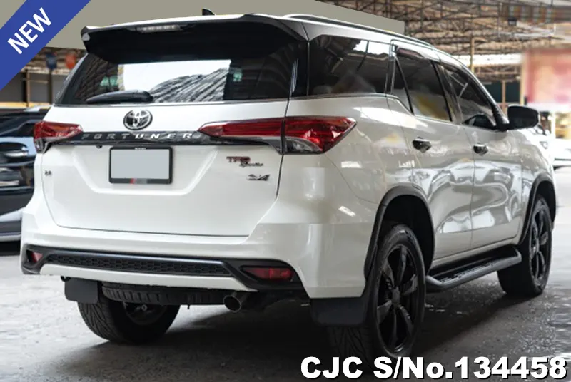 2017 Toyota / Fortuner Stock No. 134458