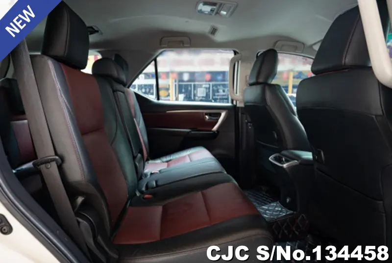 2017 Toyota / Fortuner Stock No. 134458