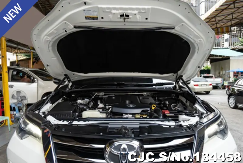 2017 Toyota / Fortuner Stock No. 134458