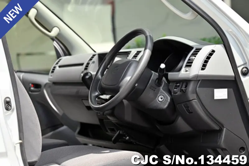 2012 Toyota / Hiace / Commuter Stock No. 134459
