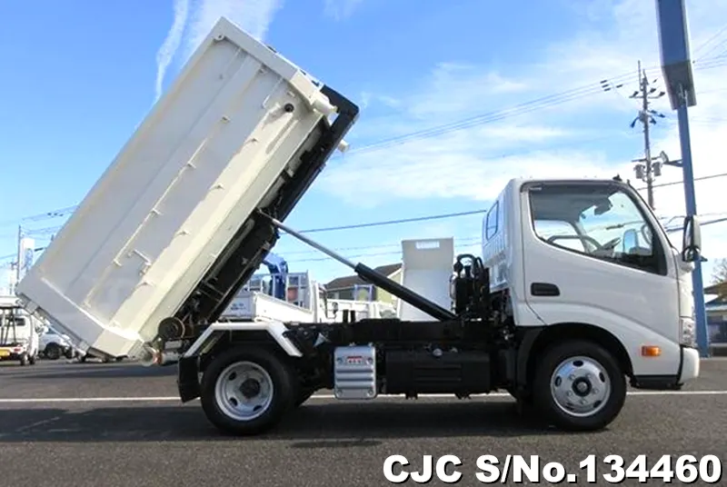 2022 Hino / Dutro Stock No. 134460