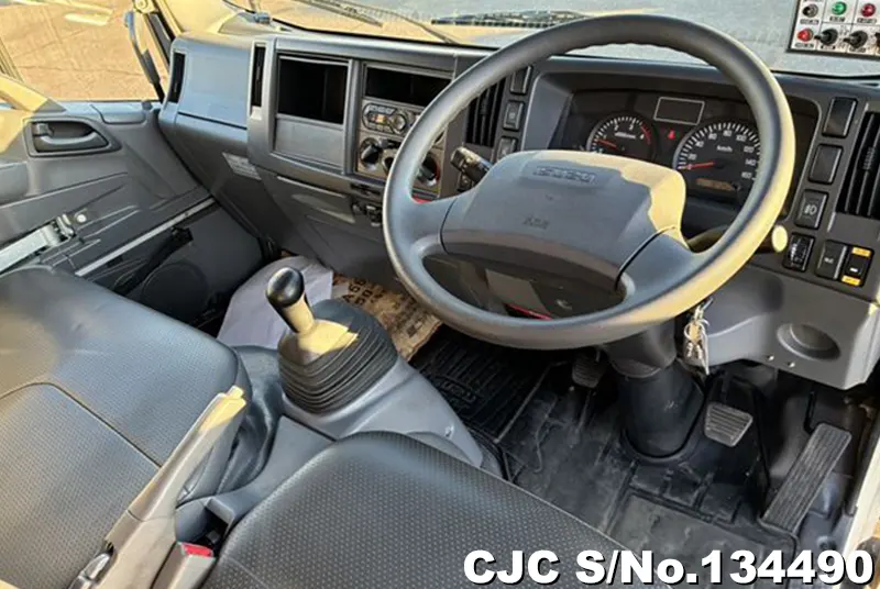 2018 Isuzu / Elf Stock No. 134490