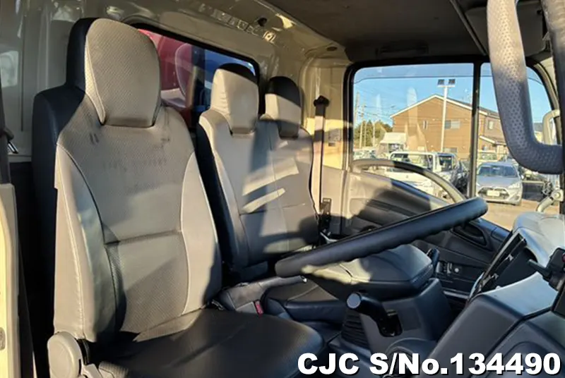 2018 Isuzu / Elf Stock No. 134490