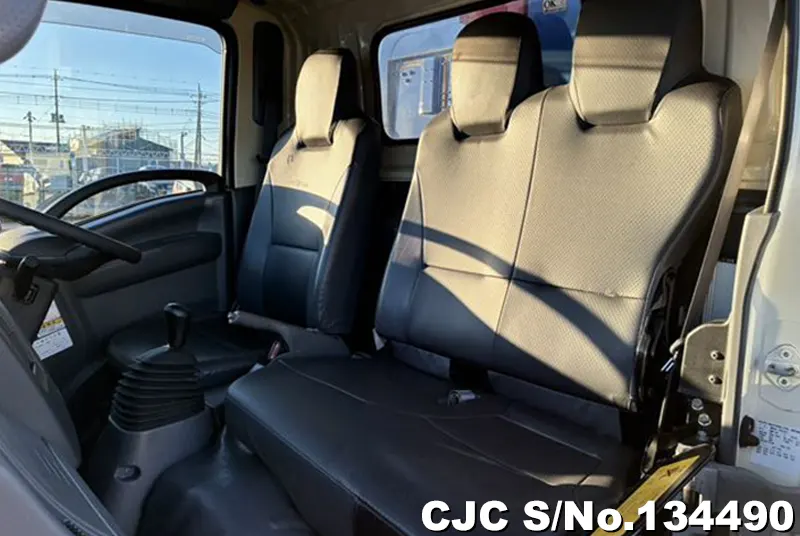 2018 Isuzu / Elf Stock No. 134490