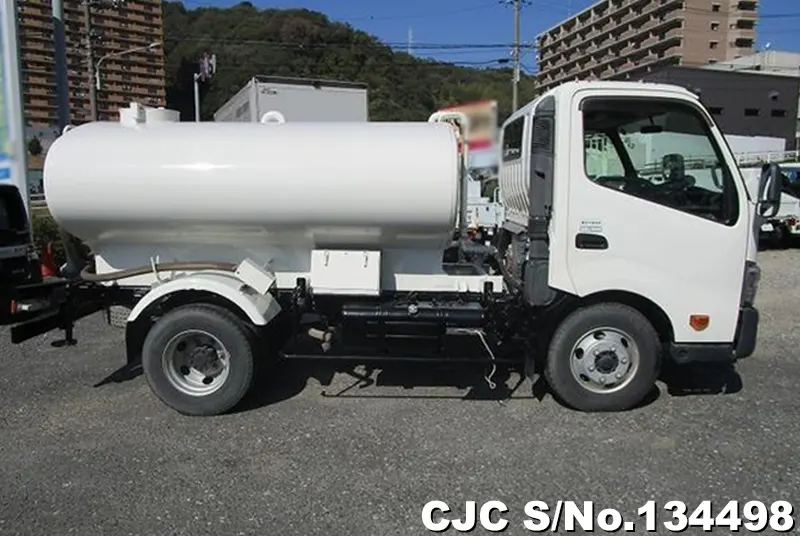 2016 Hino / Dutro Stock No. 134498