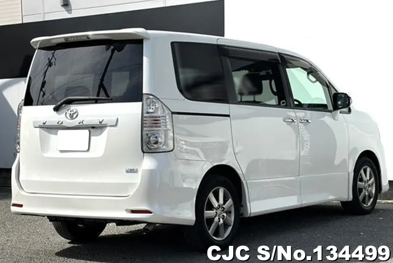 2009 Toyota / Voxy Stock No. 134499