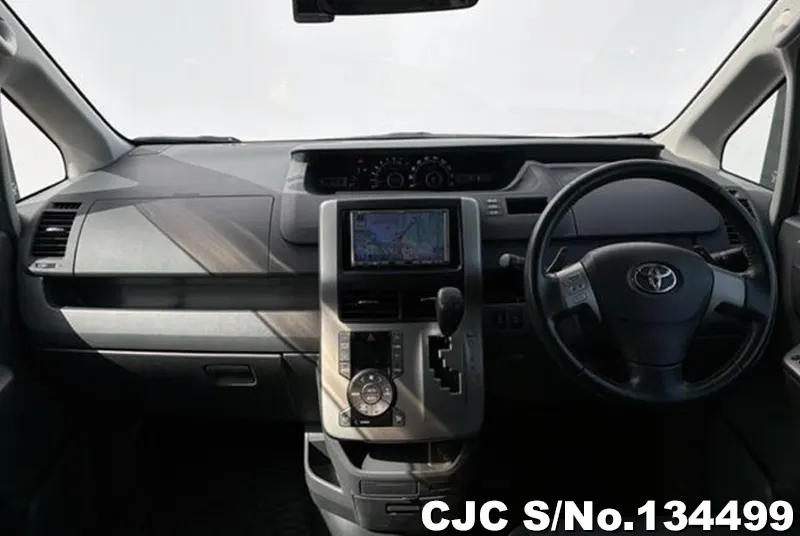 2009 Toyota / Voxy Stock No. 134499