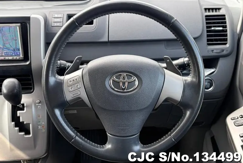 2009 Toyota / Voxy Stock No. 134499