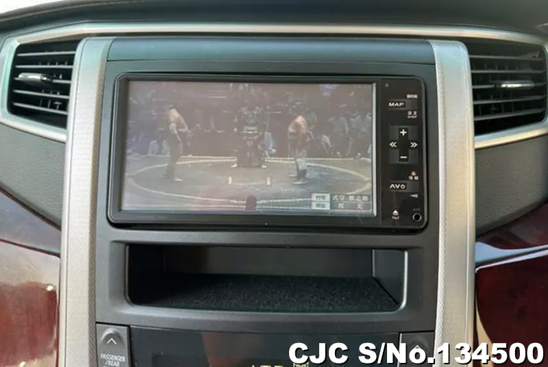 2010 Toyota / Vellfire Stock No. 134500