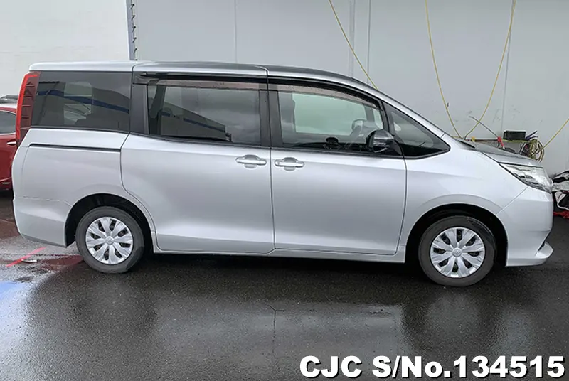 2016 Toyota / Noah Stock No. 134515