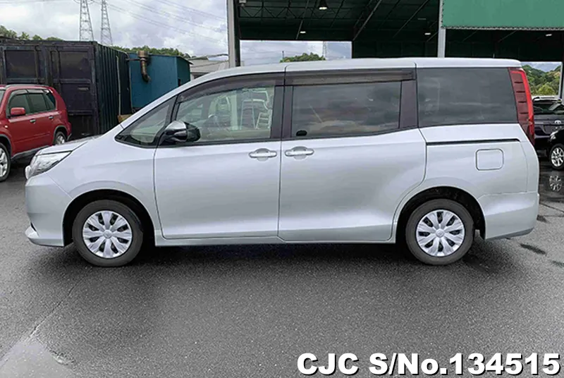 2016 Toyota / Noah Stock No. 134515
