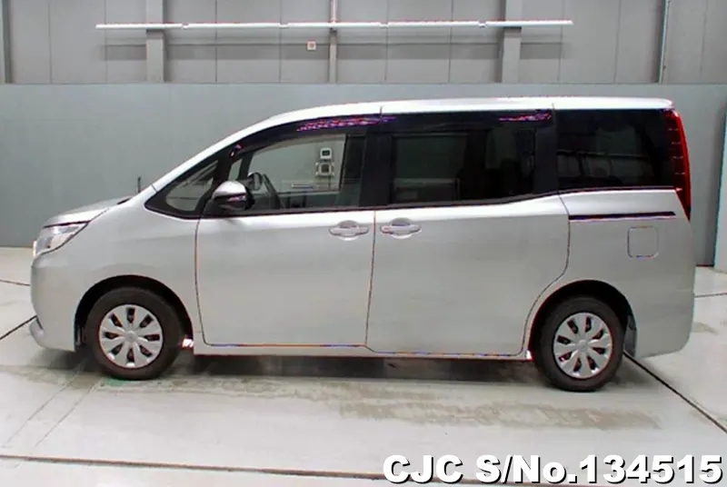 2016 Toyota / Noah Stock No. 134515