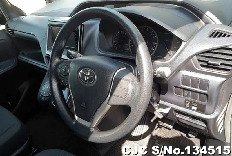 2016 Toyota / Noah Stock No. 134515