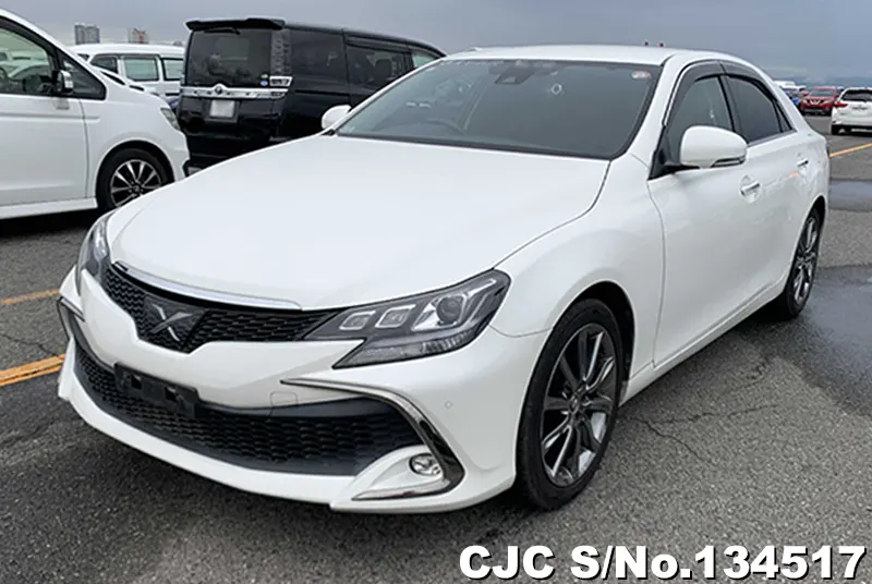 Toyota Mark X in White for Sale Image 3