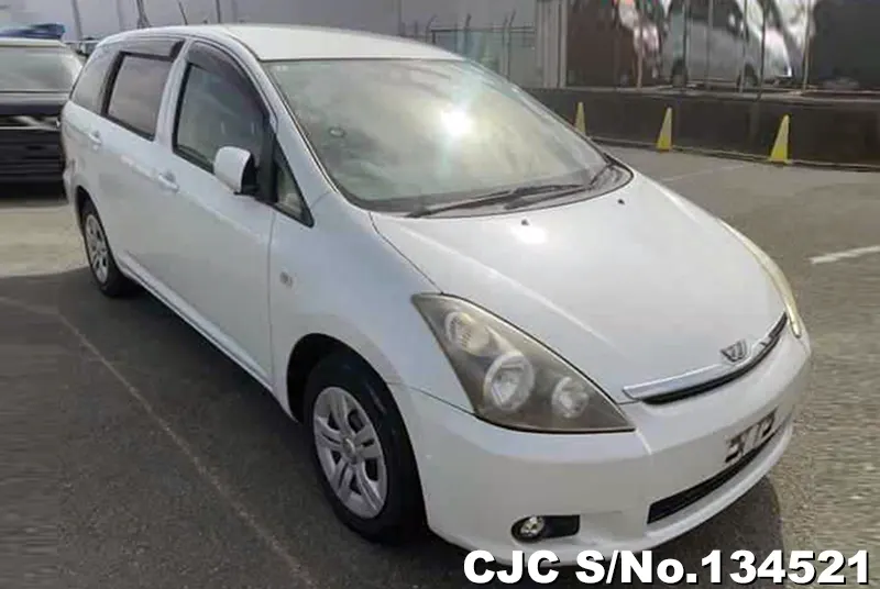 2005 Toyota / Wish Stock No. 134521