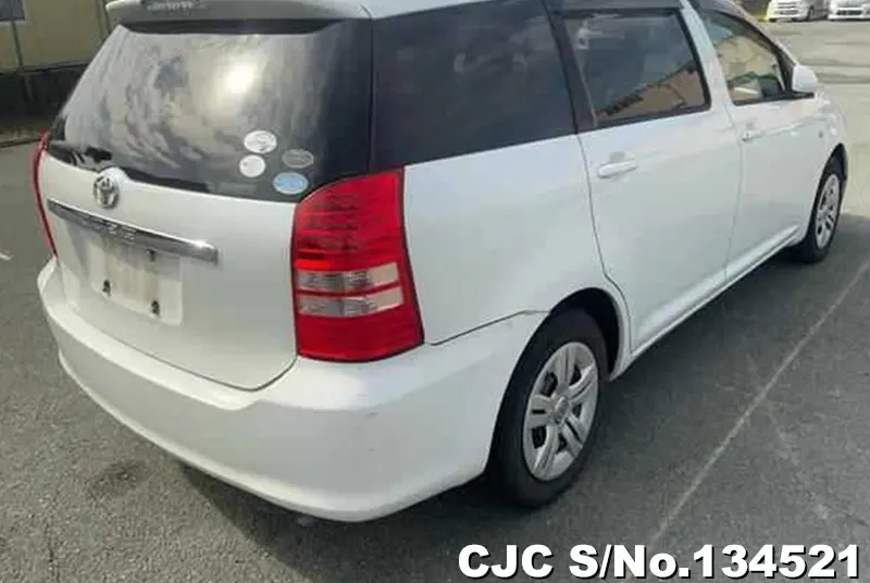 2005 Toyota / Wish Stock No. 134521