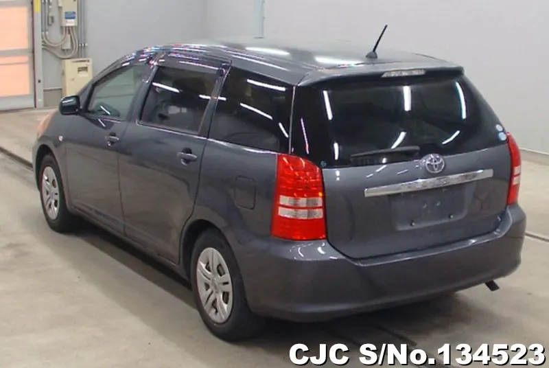 2005 Toyota / Wish Stock No. 134523