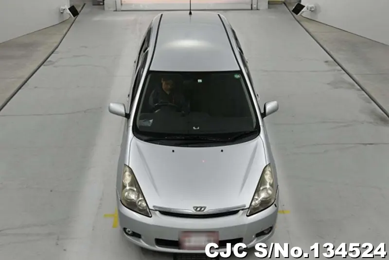 2005 Toyota / Wish Stock No. 134524