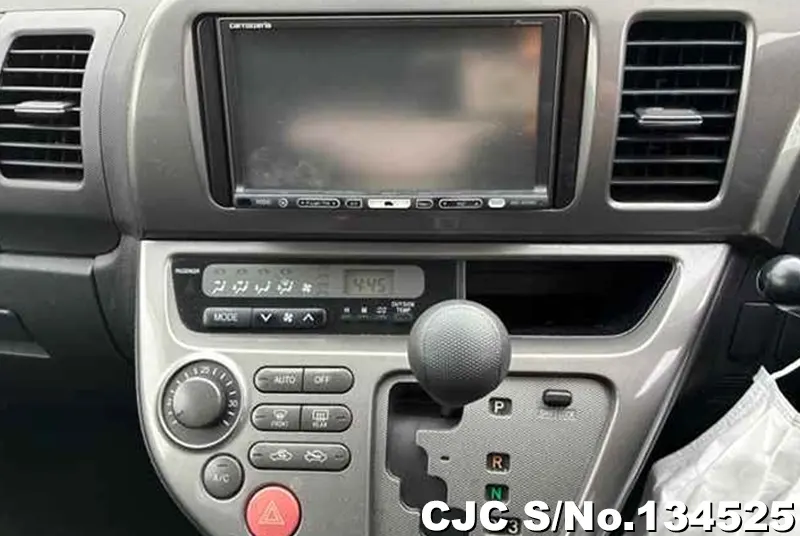 2003 Toyota / Wish Stock No. 134525