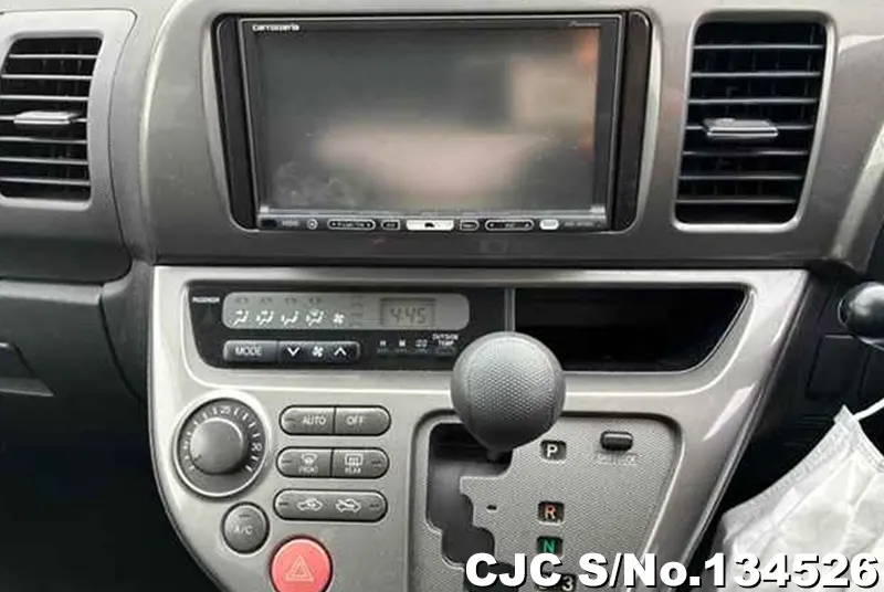 2003 Toyota / Wish Stock No. 134526