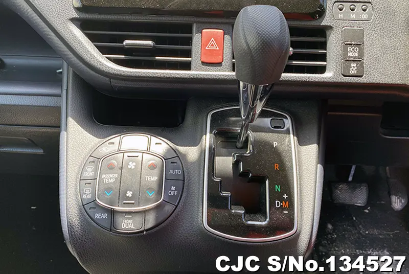 2016 Toyota / Noah Stock No. 134527