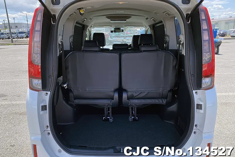 2016 Toyota / Noah Stock No. 134527