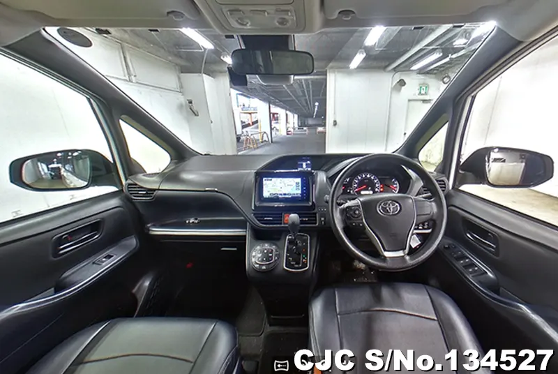 2016 Toyota / Noah Stock No. 134527