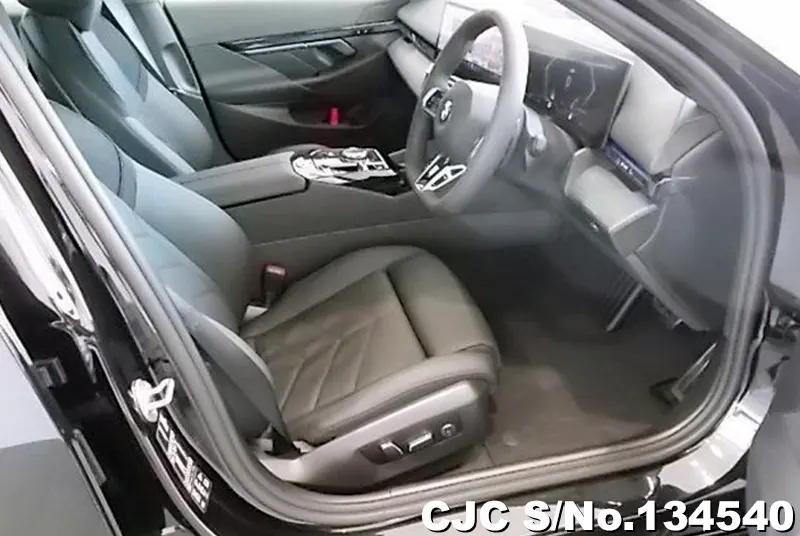 2025 BMW / 5 Series Stock No. 134540