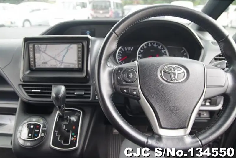 2014 Toyota / Noah Stock No. 134550