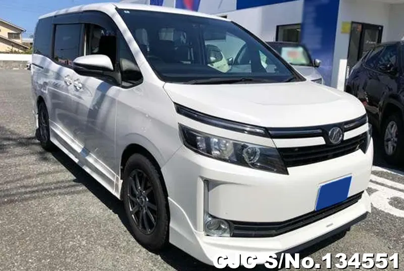 2014 Toyota / Voxy Stock No. 134551