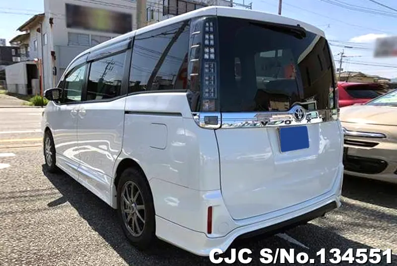 2014 Toyota / Voxy Stock No. 134551