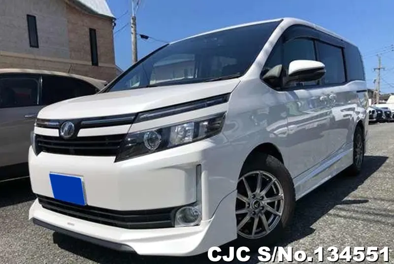 2014 Toyota / Voxy Stock No. 134551