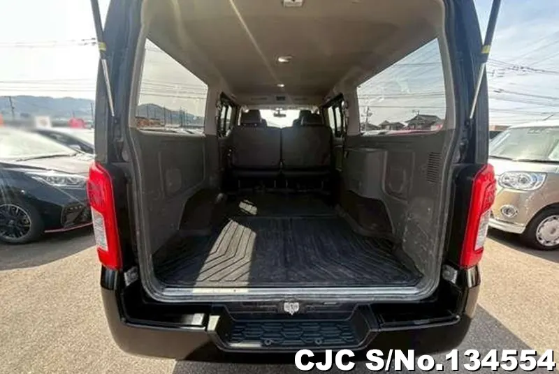 2019 Nissan / Caravan Stock No. 134554