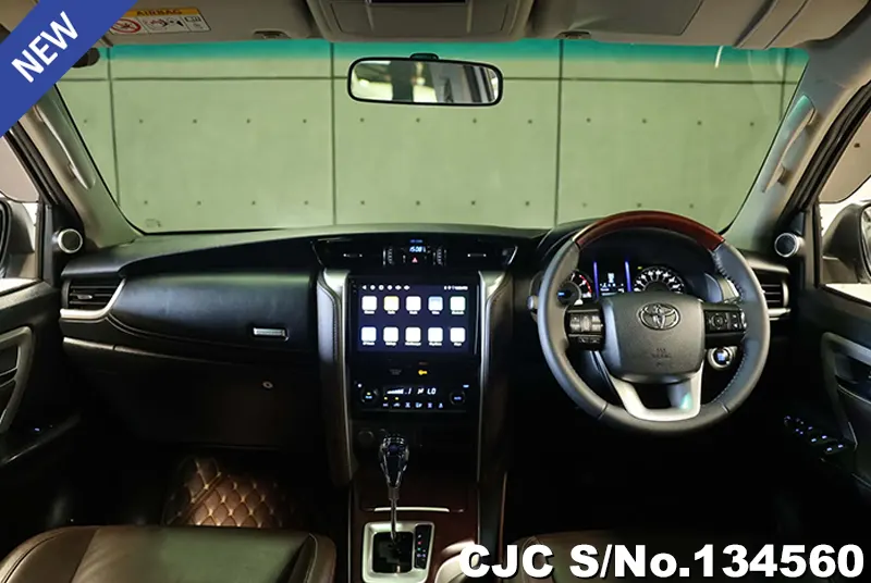 2019 Toyota / Fortuner Stock No. 134560