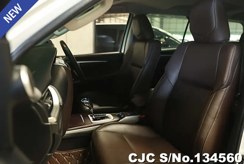 2019 Toyota / Fortuner Stock No. 134560