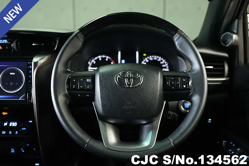 2021 Toyota / Fortuner Stock No. 134562