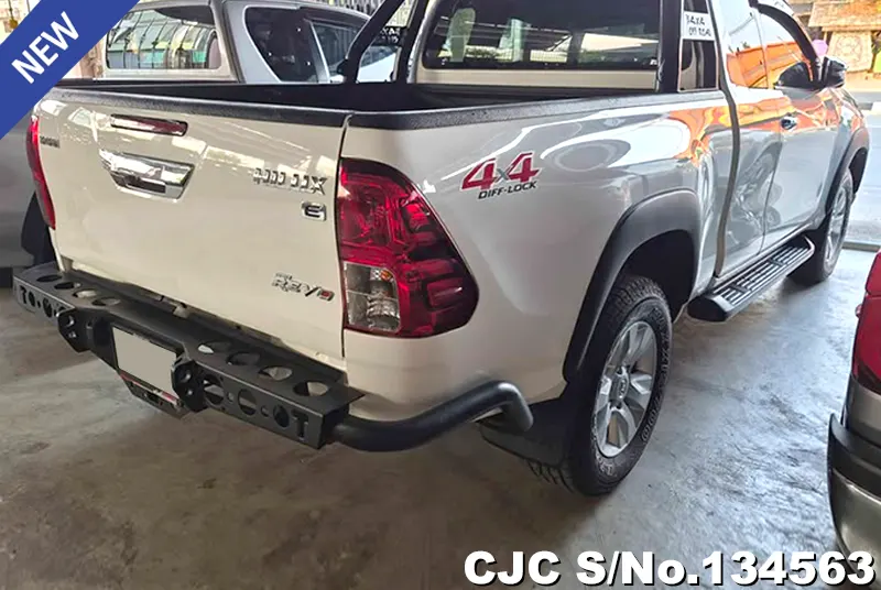 2018 Toyota / Hilux / Revo Stock No. 134563
